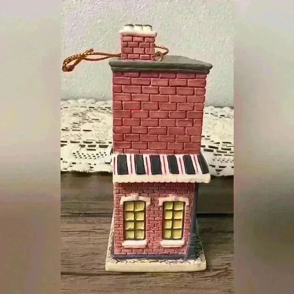 Hallmark NEW 2001 1st‎ Walgreen's Drugstore 100th Anniversary Christmas ornament
